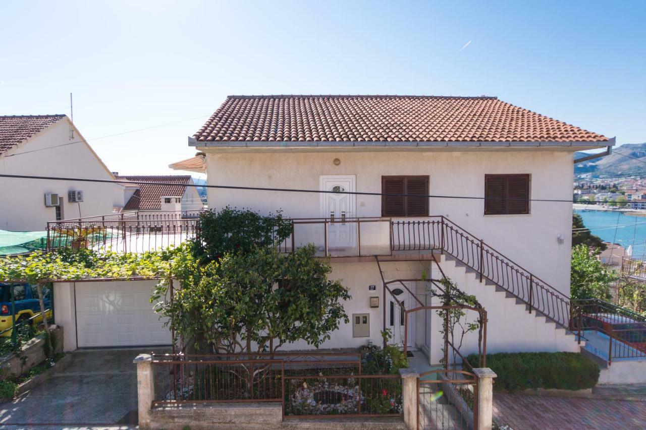 Apartament Tina *